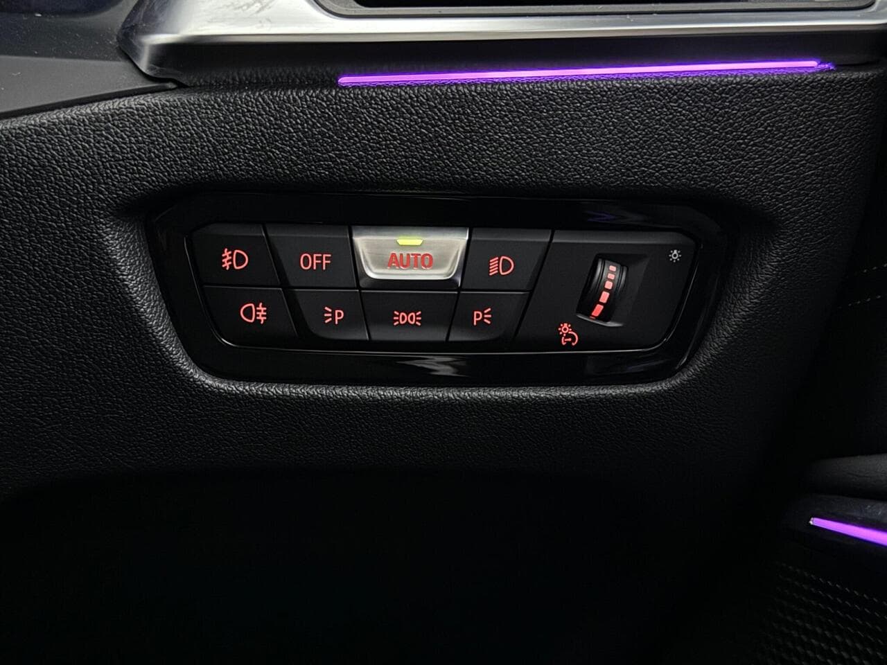 BMW 3 Series thumbnail Misc Controls
