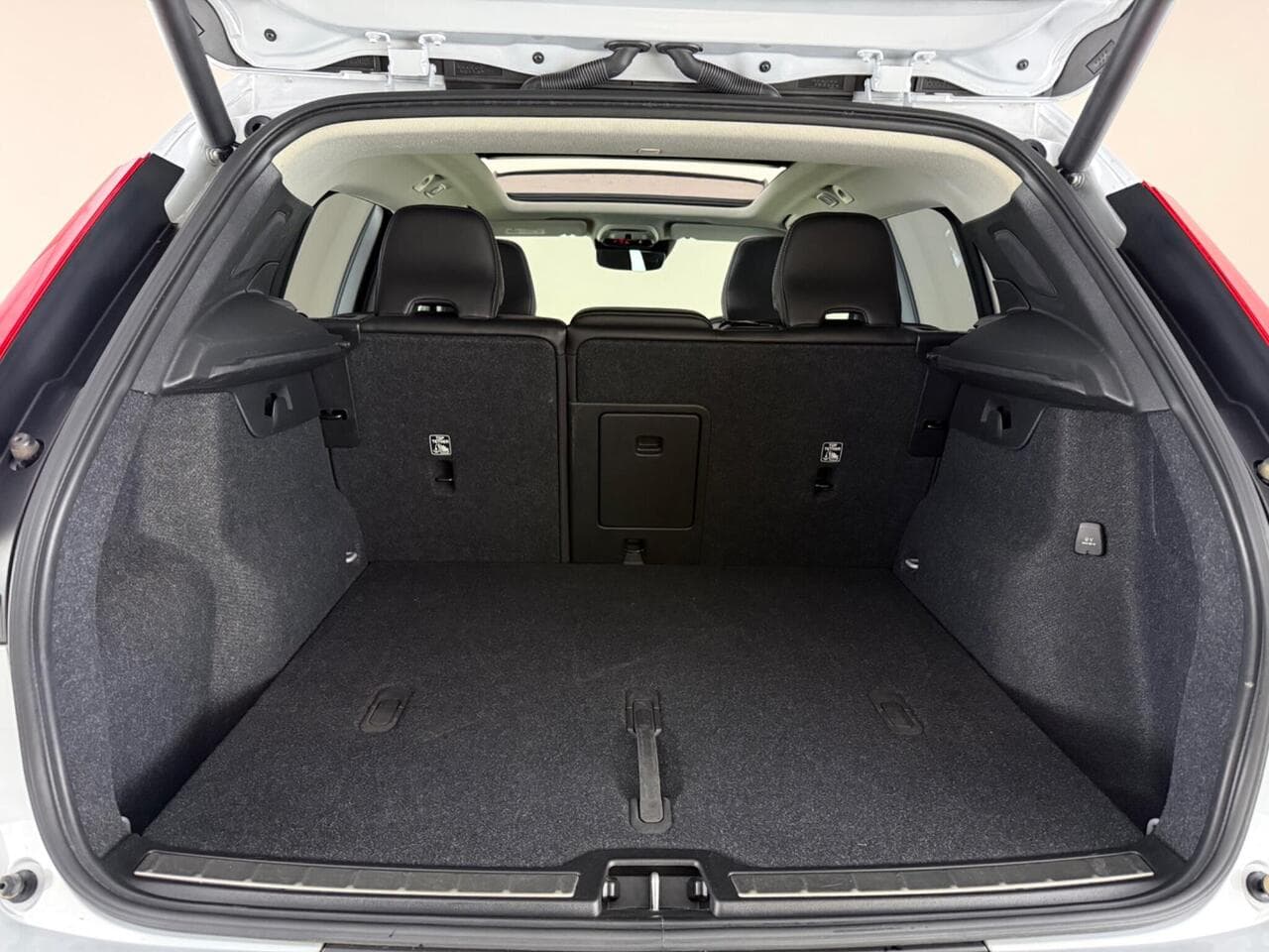 Volvo XC40 thumbnail Boot