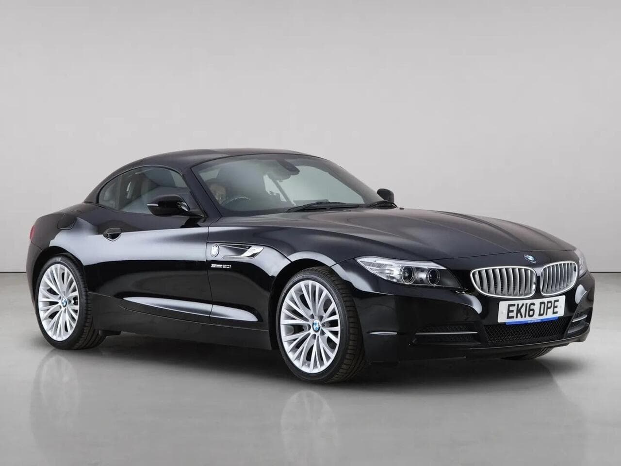 BMW Z4 thumbnail Front Right