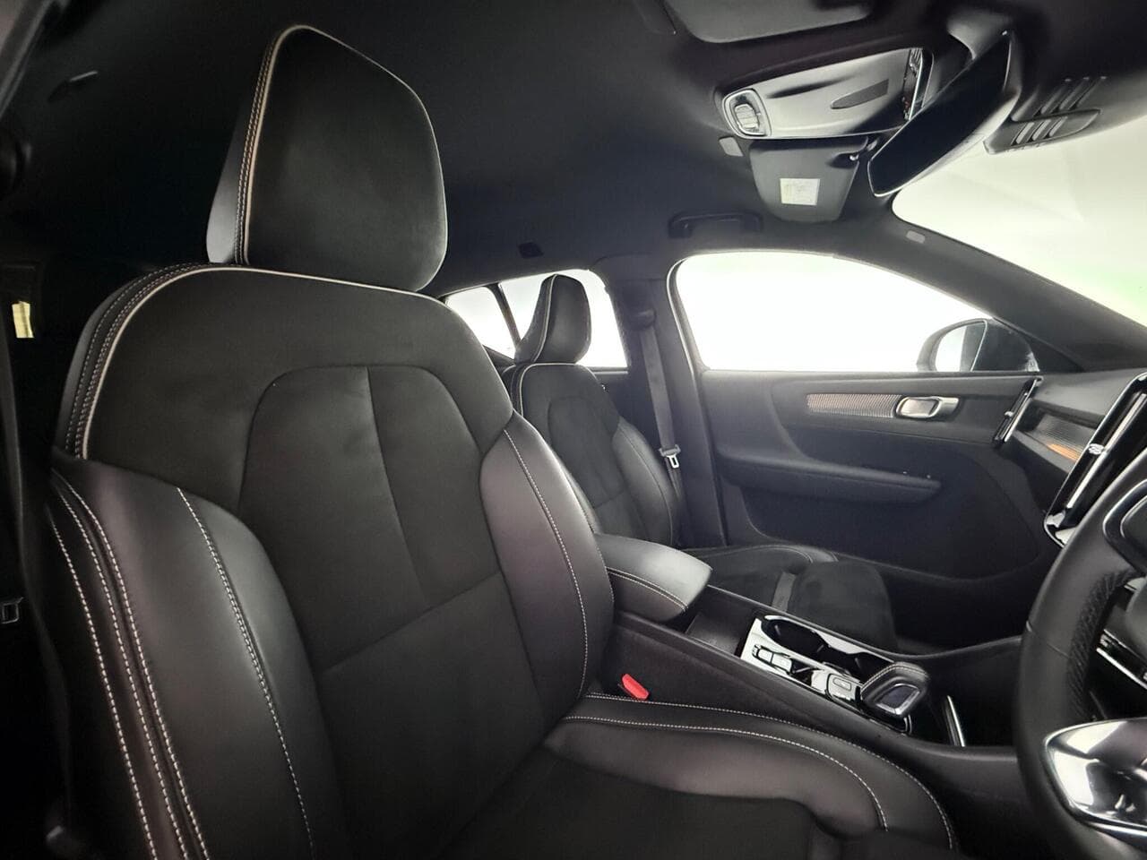 Volvo XC40 thumbnail Seat Driver