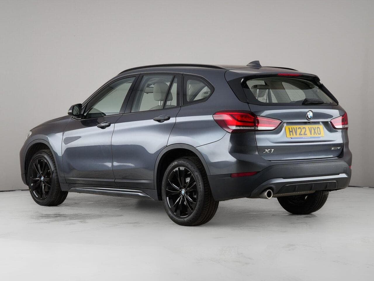 BMW X1 thumbnail Rear Left