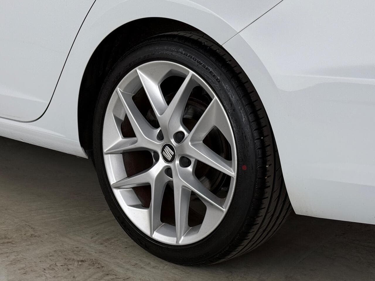 SEAT Leon thumbnail Wheel