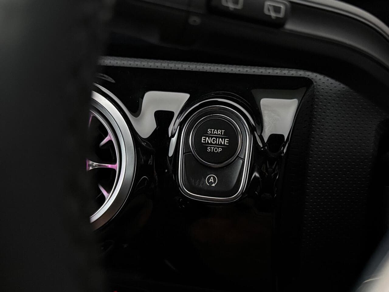Mercedes-Benz A Class thumbnail Misc Controls