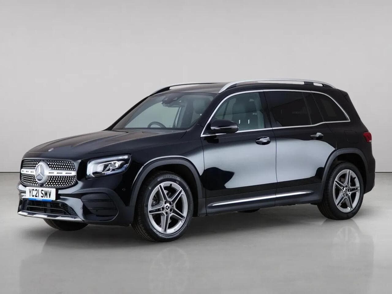 Mercedes-Benz GLB thumbnail Front Left