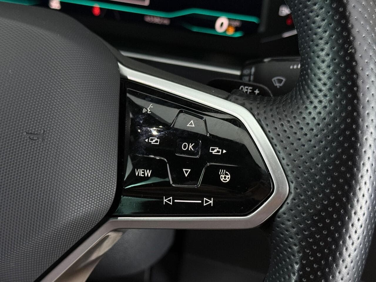 Volkswagen Tiguan thumbnail Misc Controls