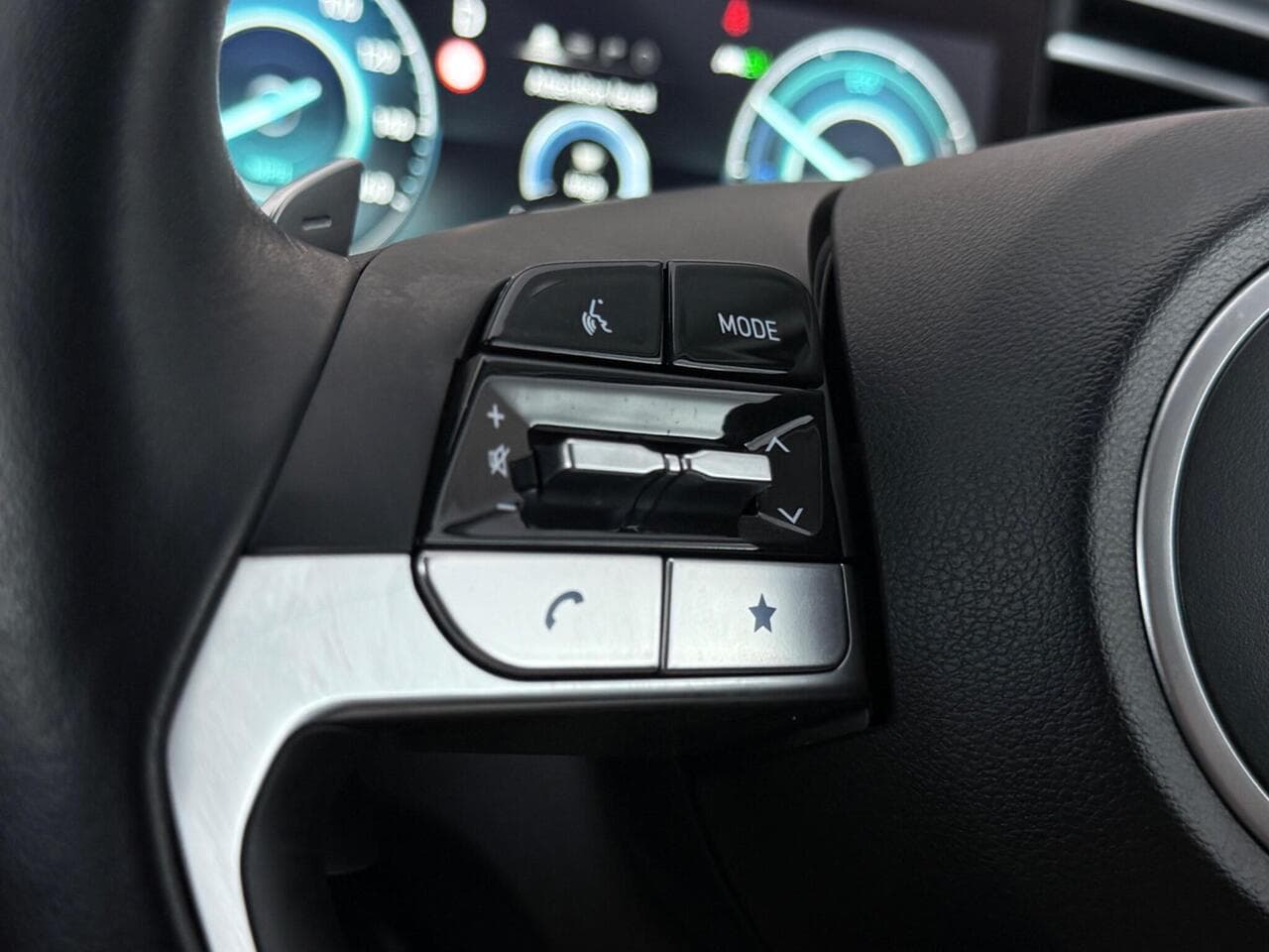 Hyundai TUCSON thumbnail Misc Controls