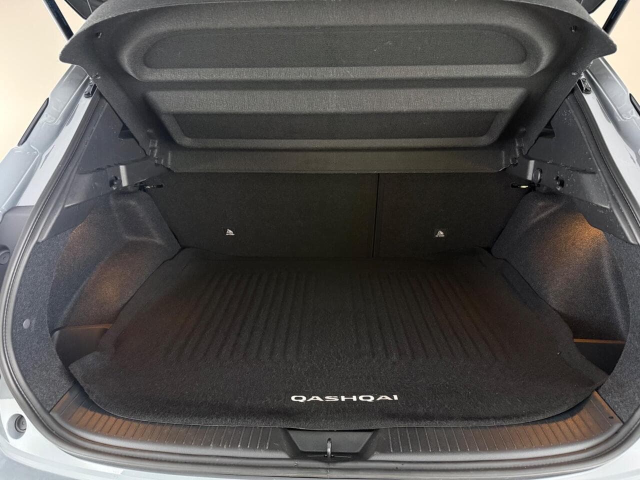 Nissan Qashqai thumbnail Boot