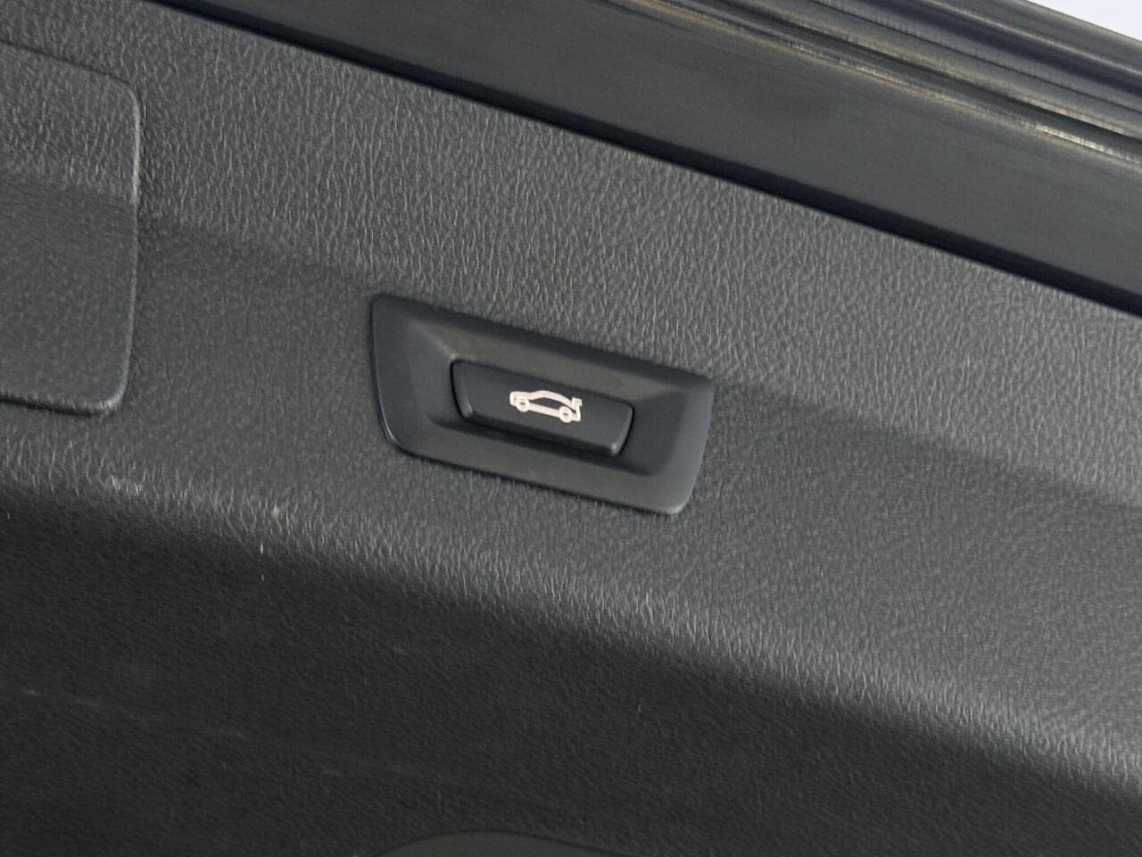 BMW 2 Series Gran Tourer thumbnail Misc Controls