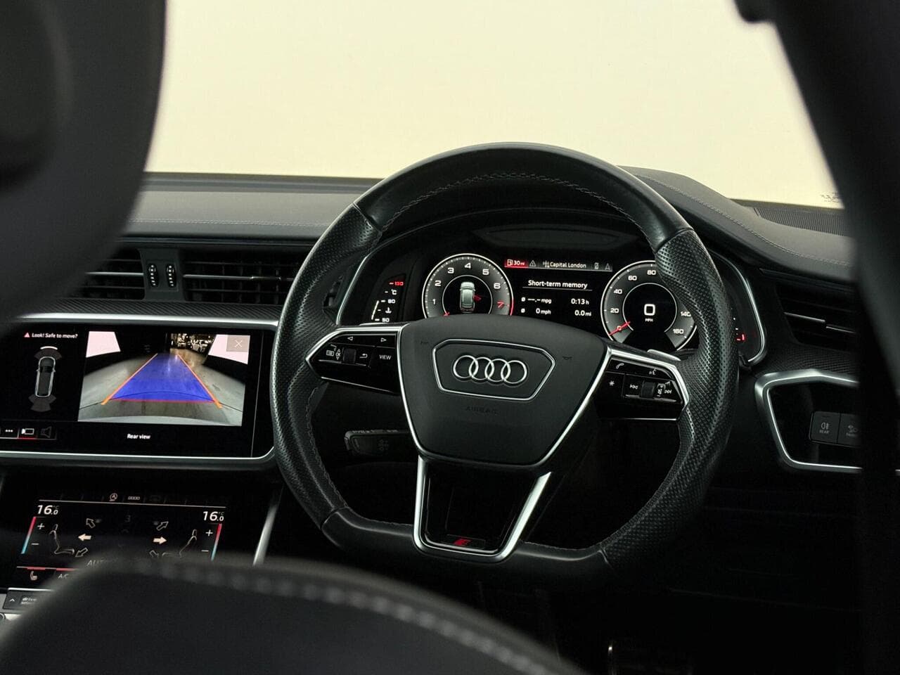 Audi A6 Avant thumbnail Steering Wheel