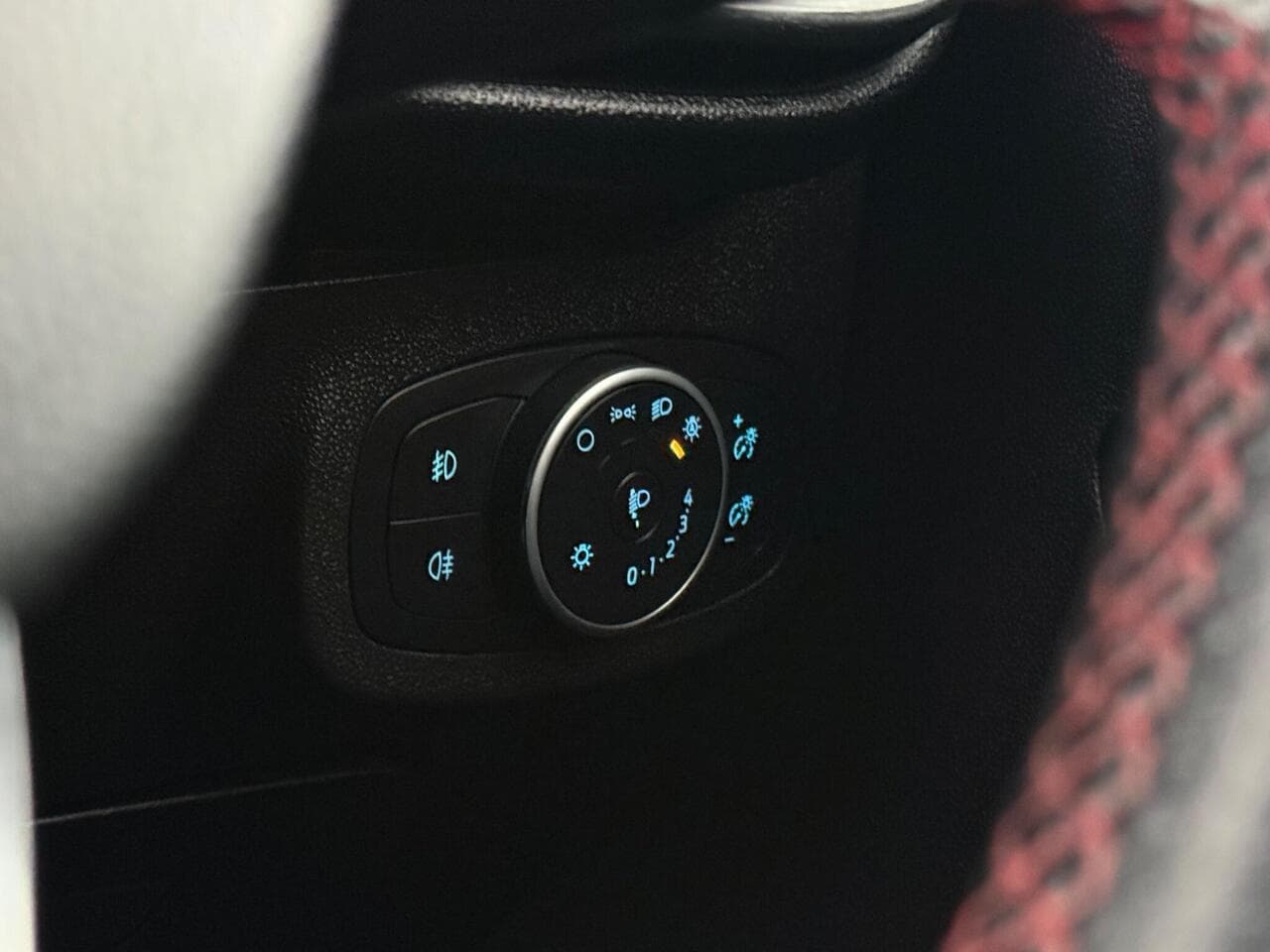 Ford Fiesta thumbnail Misc Controls