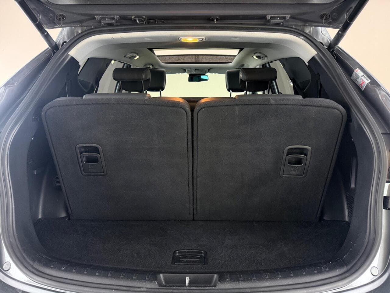 Hyundai Santa Fe thumbnail Boot