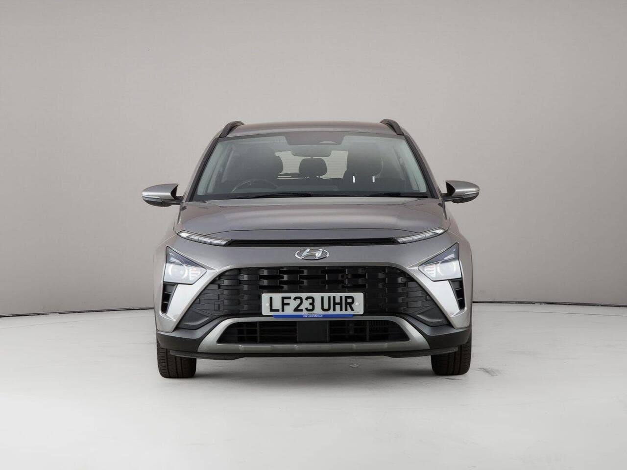 Hyundai BAYON thumbnail Front