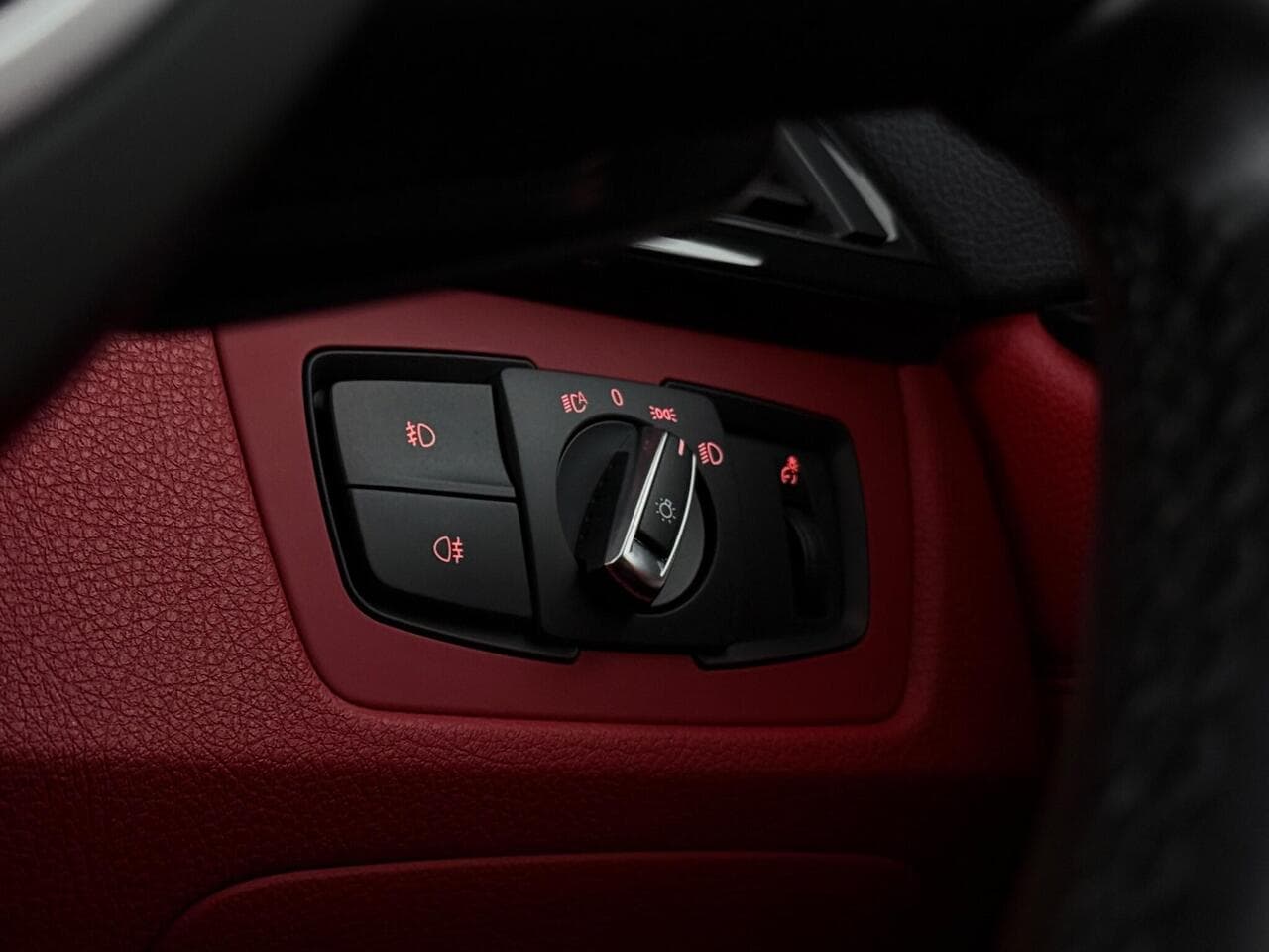 BMW 4 Series thumbnail Misc Controls
