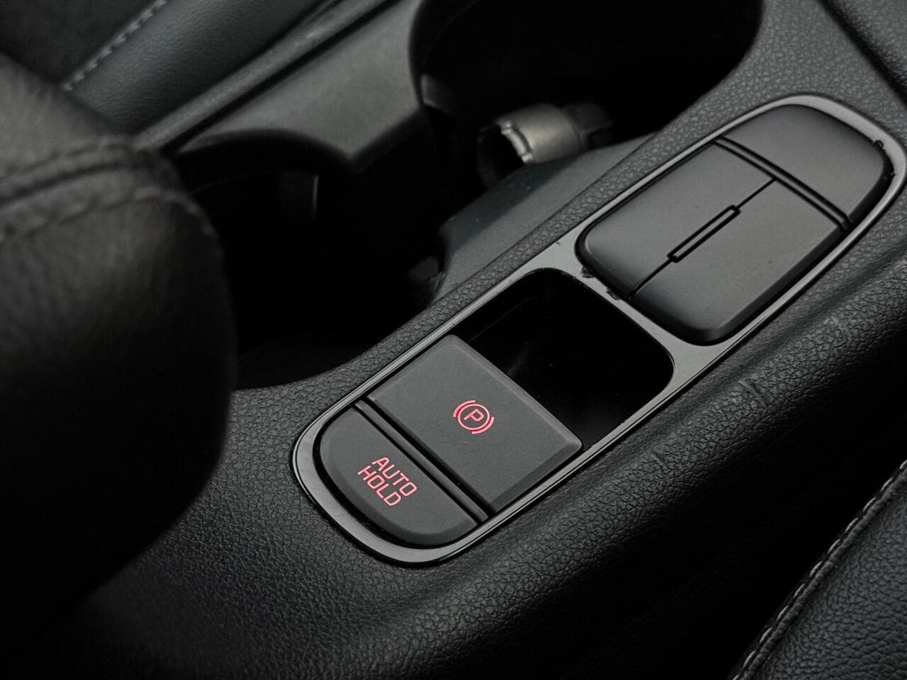 Kia Niro thumbnail Misc Controls