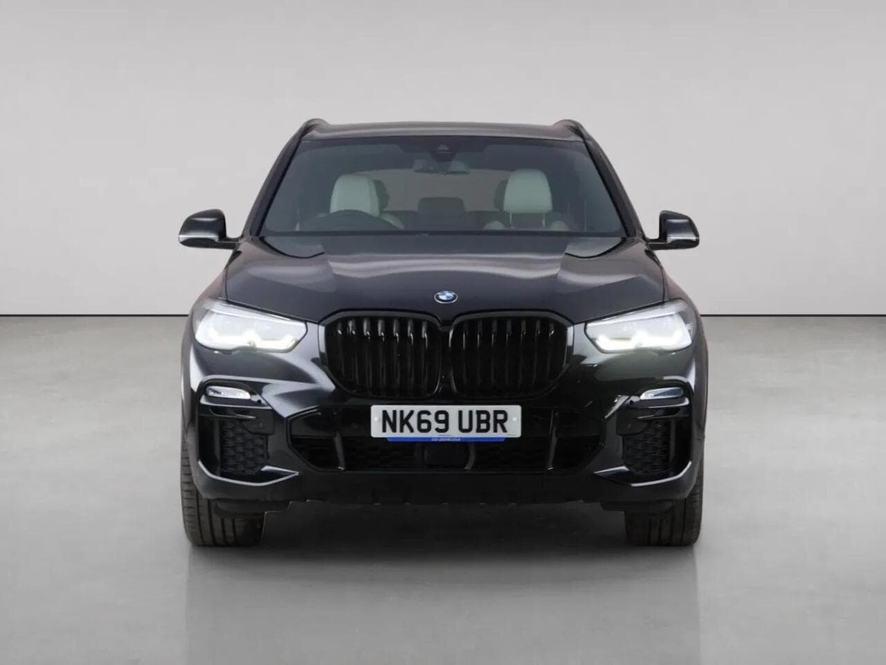 BMW X5 thumbnail Front