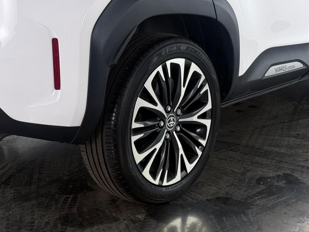 Toyota Yaris Cross thumbnail Wheel