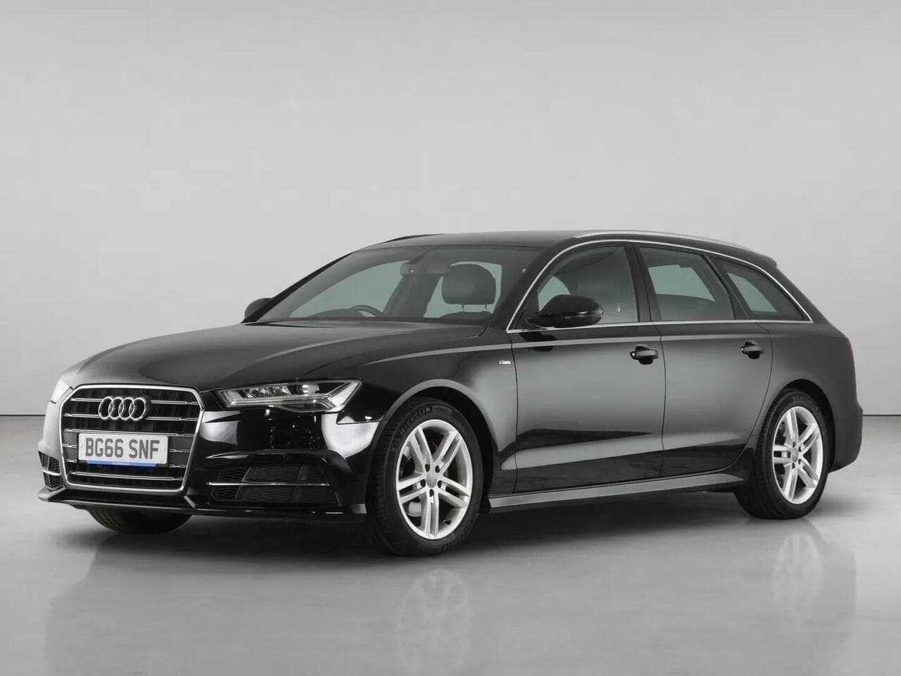 Audi A6 Avant thumbnail Front Left