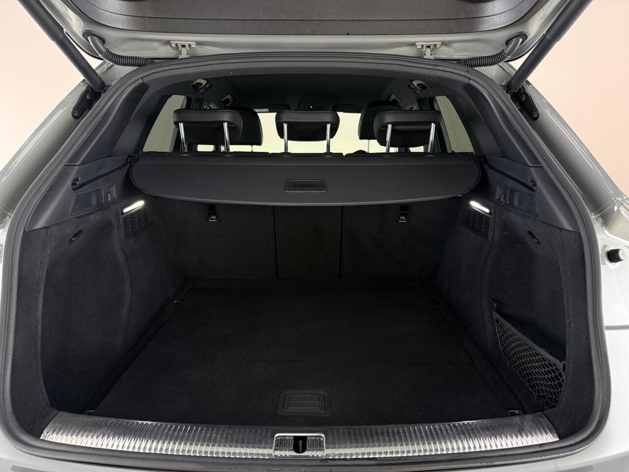 Audi Q5 thumbnail Boot