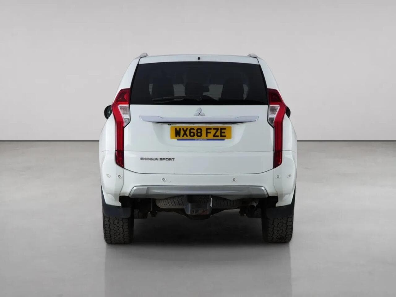 Mitsubishi Shogun Sport thumbnail Rear