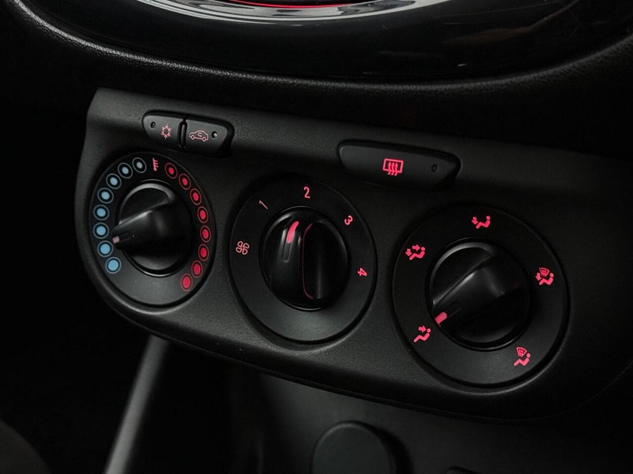 Vauxhall Corsa thumbnail Misc Controls