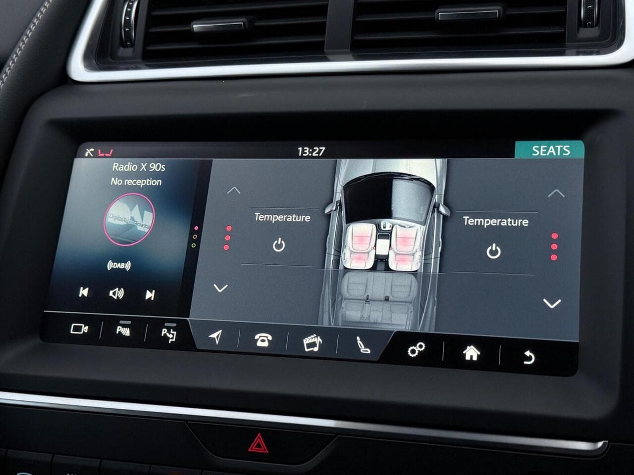 Jaguar E-PACE thumbnail Infotainment System