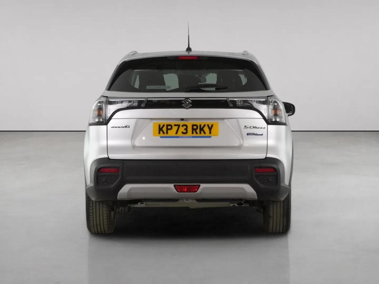 Suzuki S-Cross thumbnail Rear