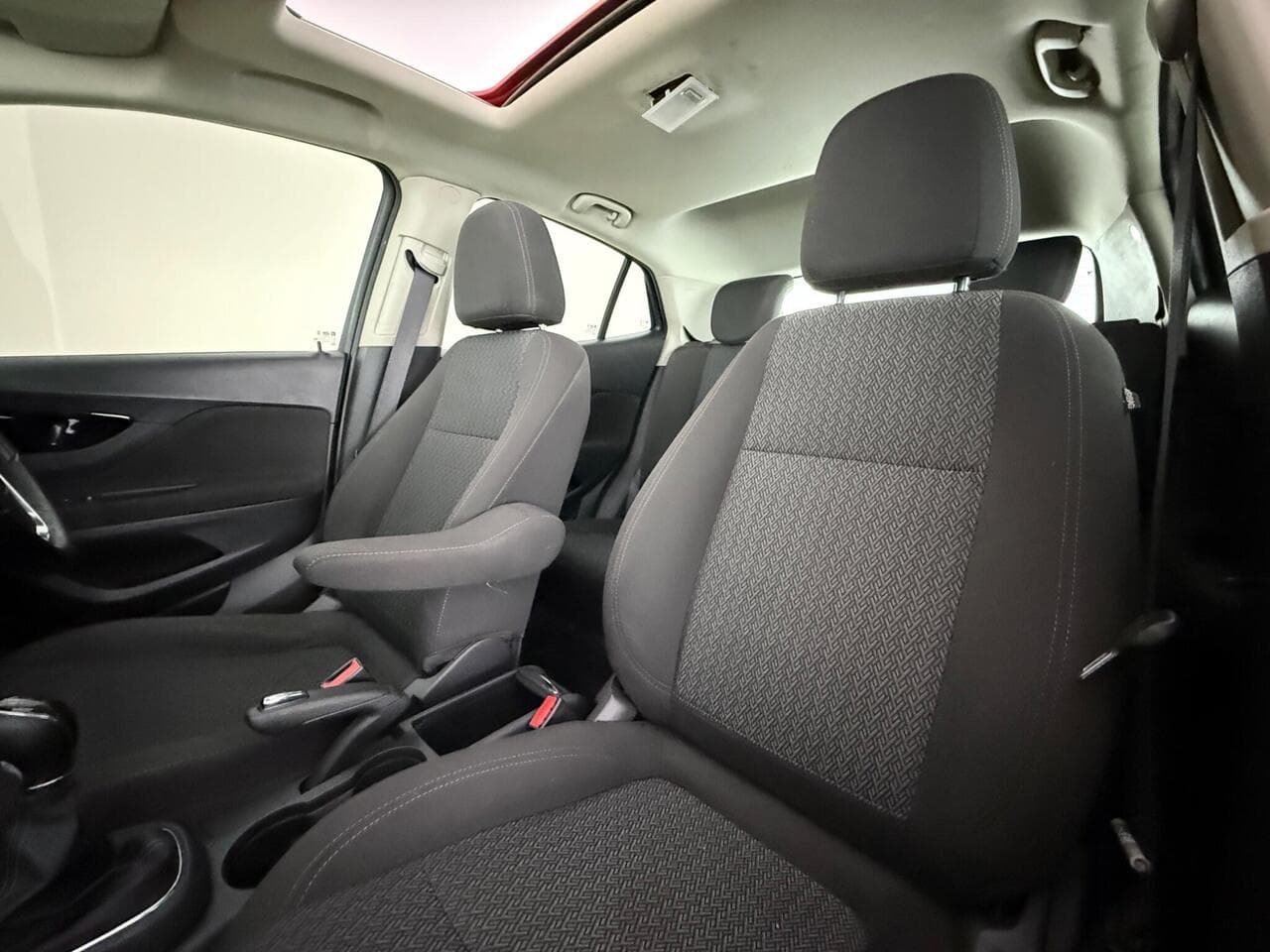 Vauxhall Mokka X thumbnail Seat Front Passenger