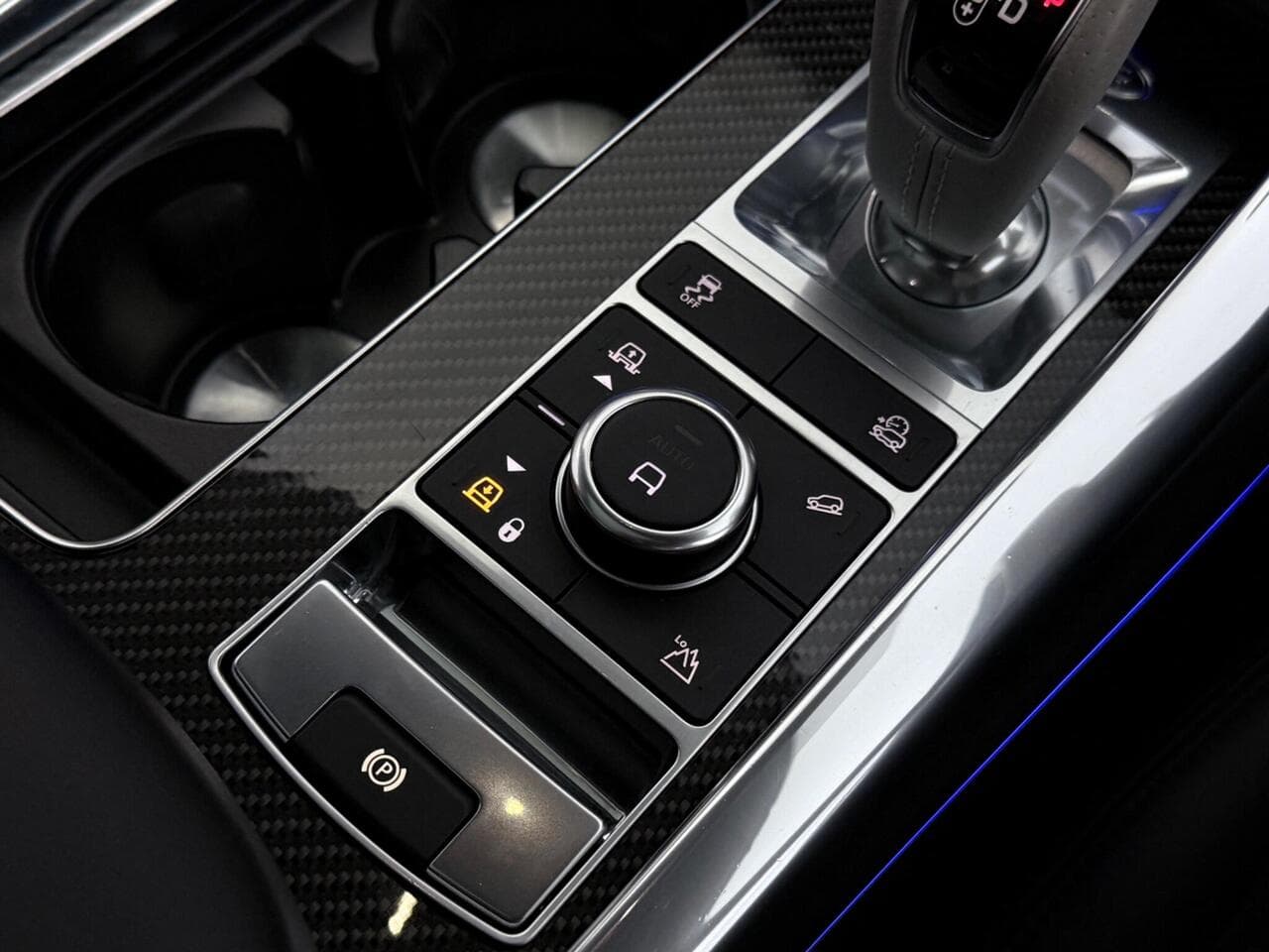 Land Rover Range Rover Sport thumbnail Interior Front