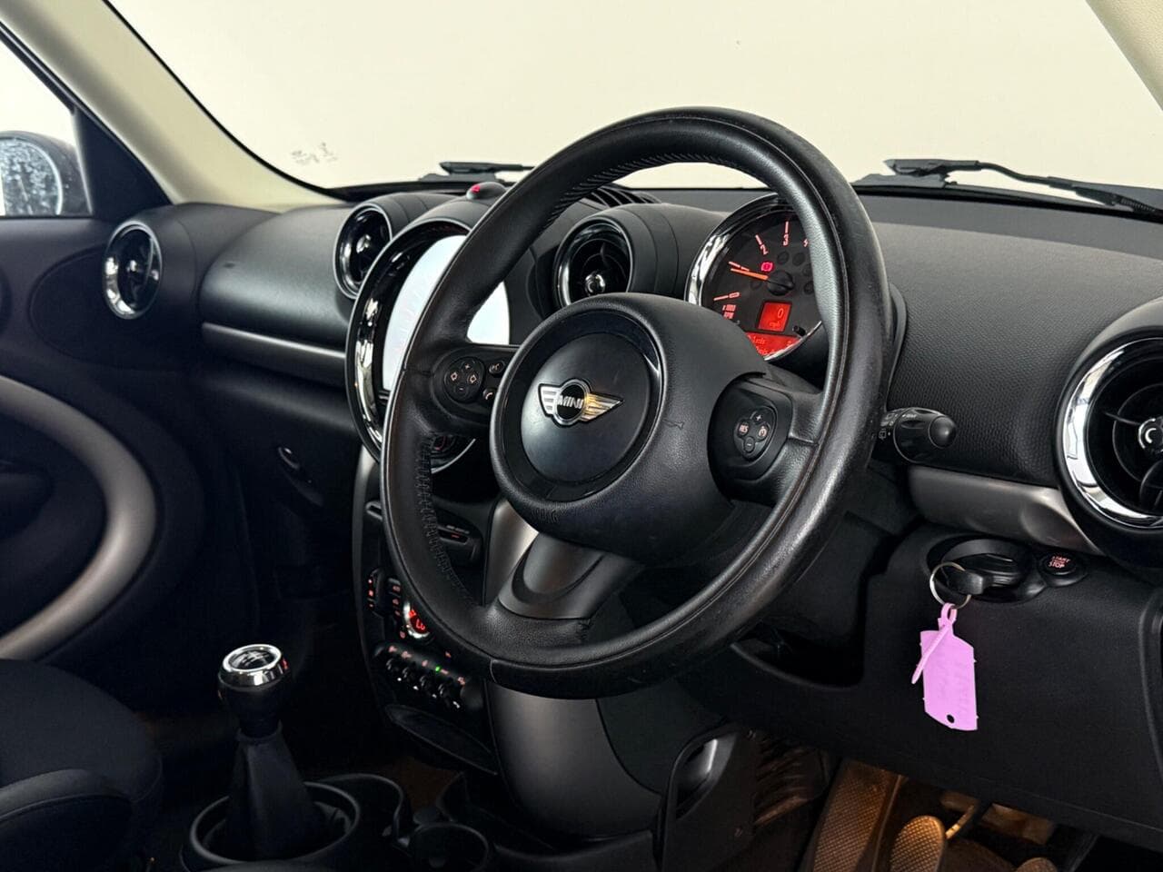 MINI Countryman thumbnail Interior Front