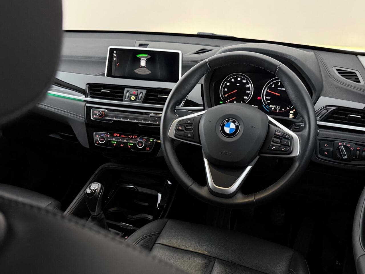 BMW X1 thumbnail Steering Wheel