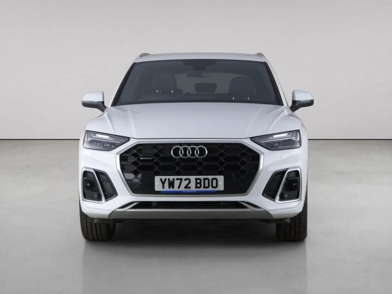 Audi Q5 thumbnail Front