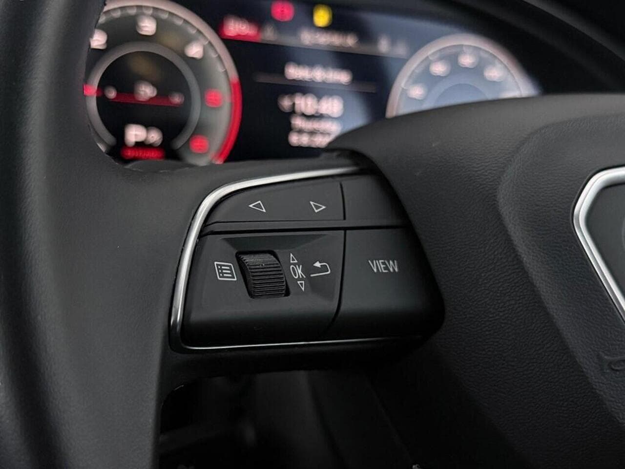 Audi Q5 thumbnail Misc Controls