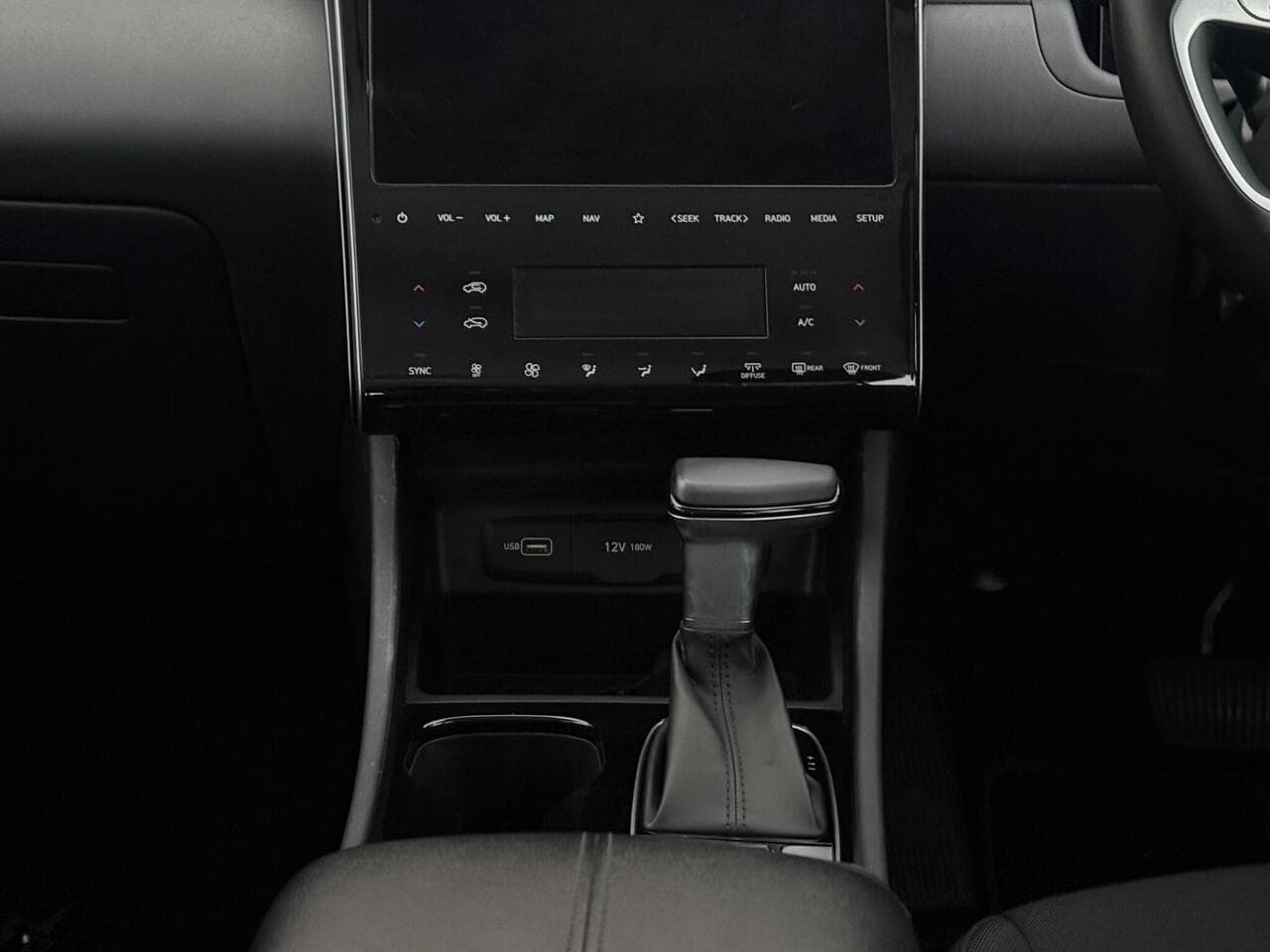 Hyundai TUCSON thumbnail Infotainment System