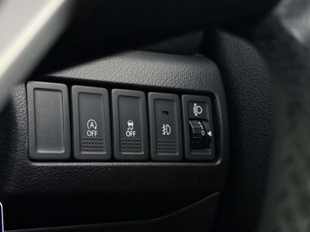 Suzuki Vitara thumbnail Misc Controls