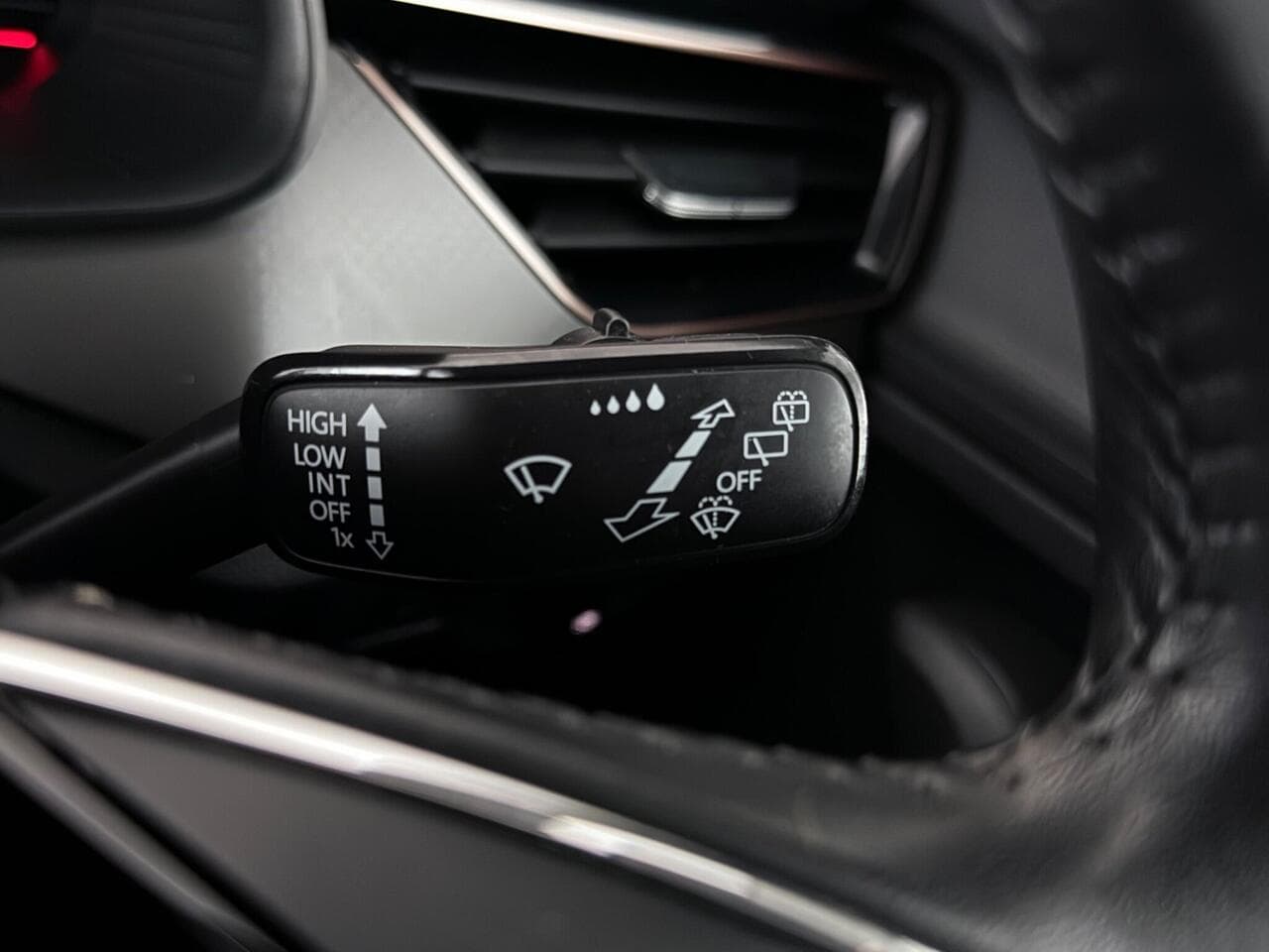 Skoda Kamiq thumbnail Misc Controls