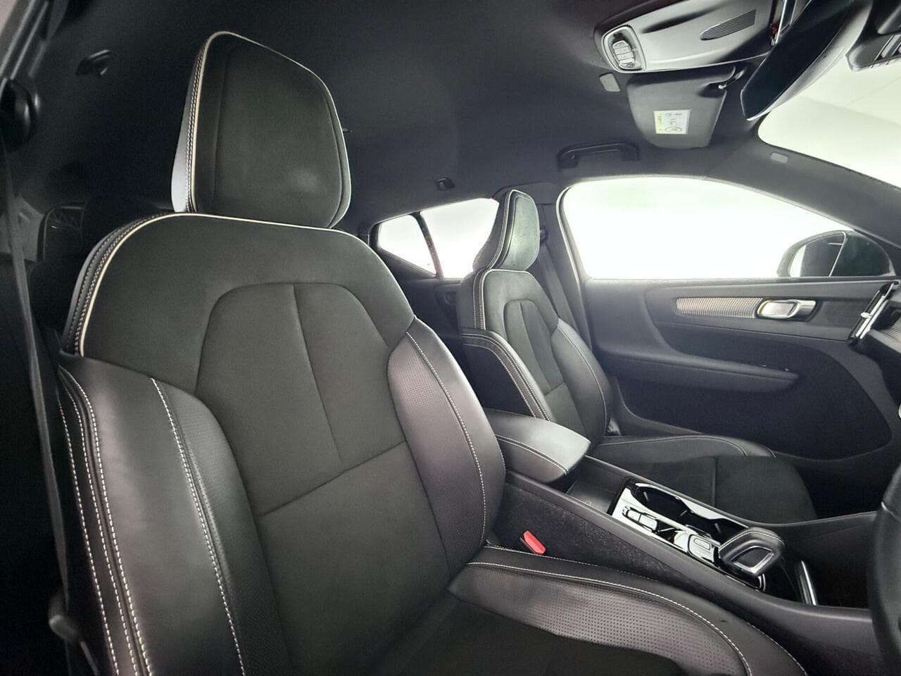 Volvo XC40 thumbnail Seat Driver