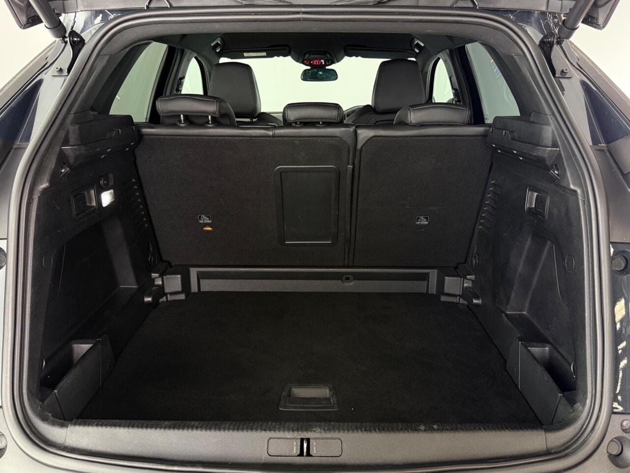 Peugeot 3008 thumbnail Boot