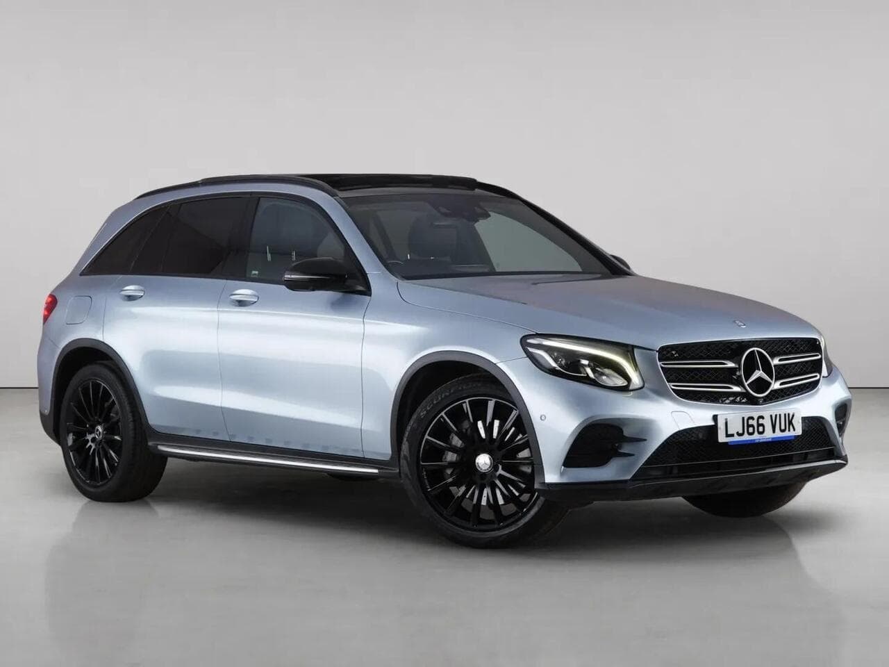 Mercedes-Benz GLC - Mercedes-Benz GLC 2.1 GLC220d AMG Line (Premium Plus) G-Tronic 4MATIC Euro 6 (s/s) 5dr
