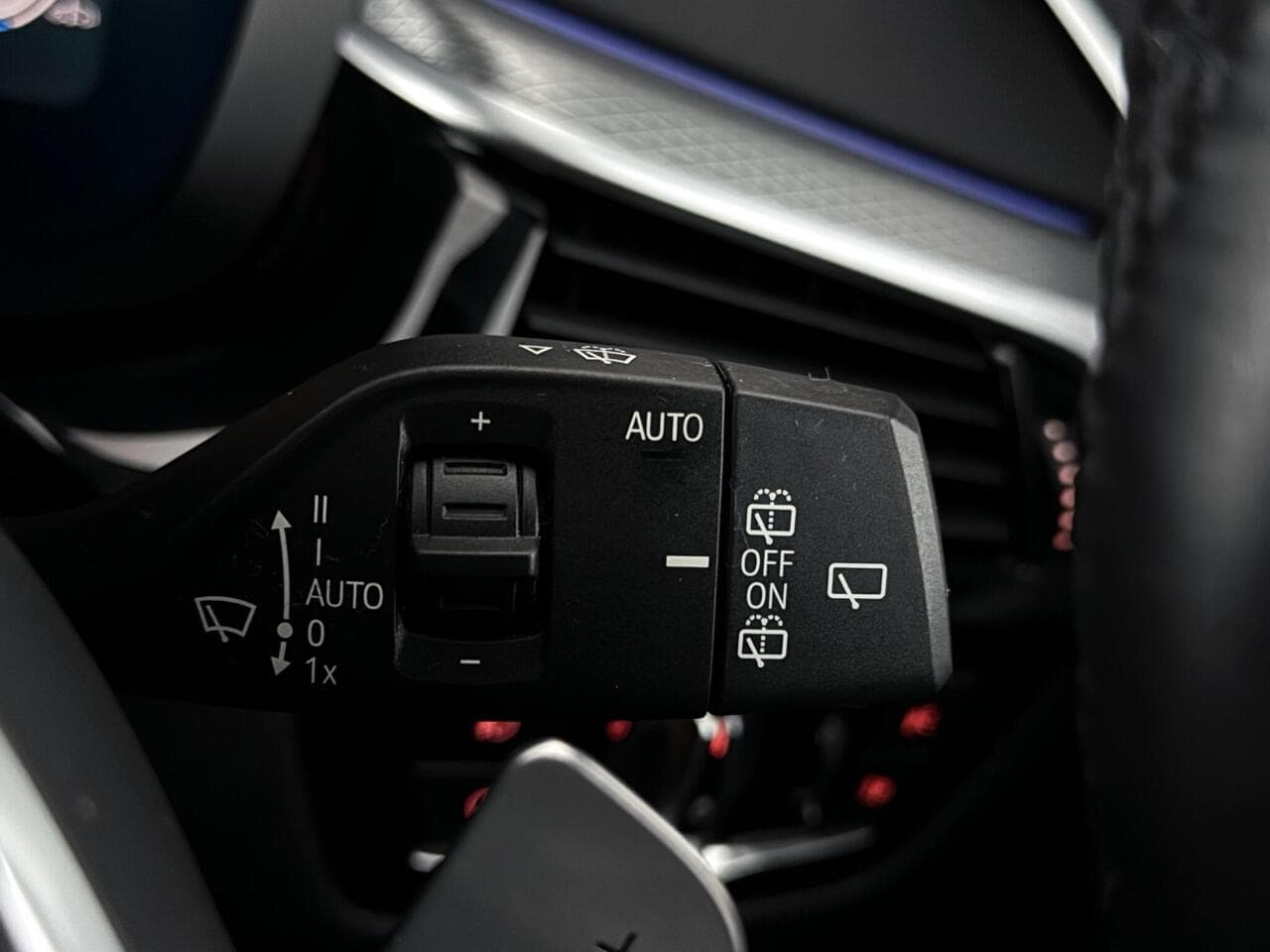 BMW 5 Series thumbnail Misc Controls