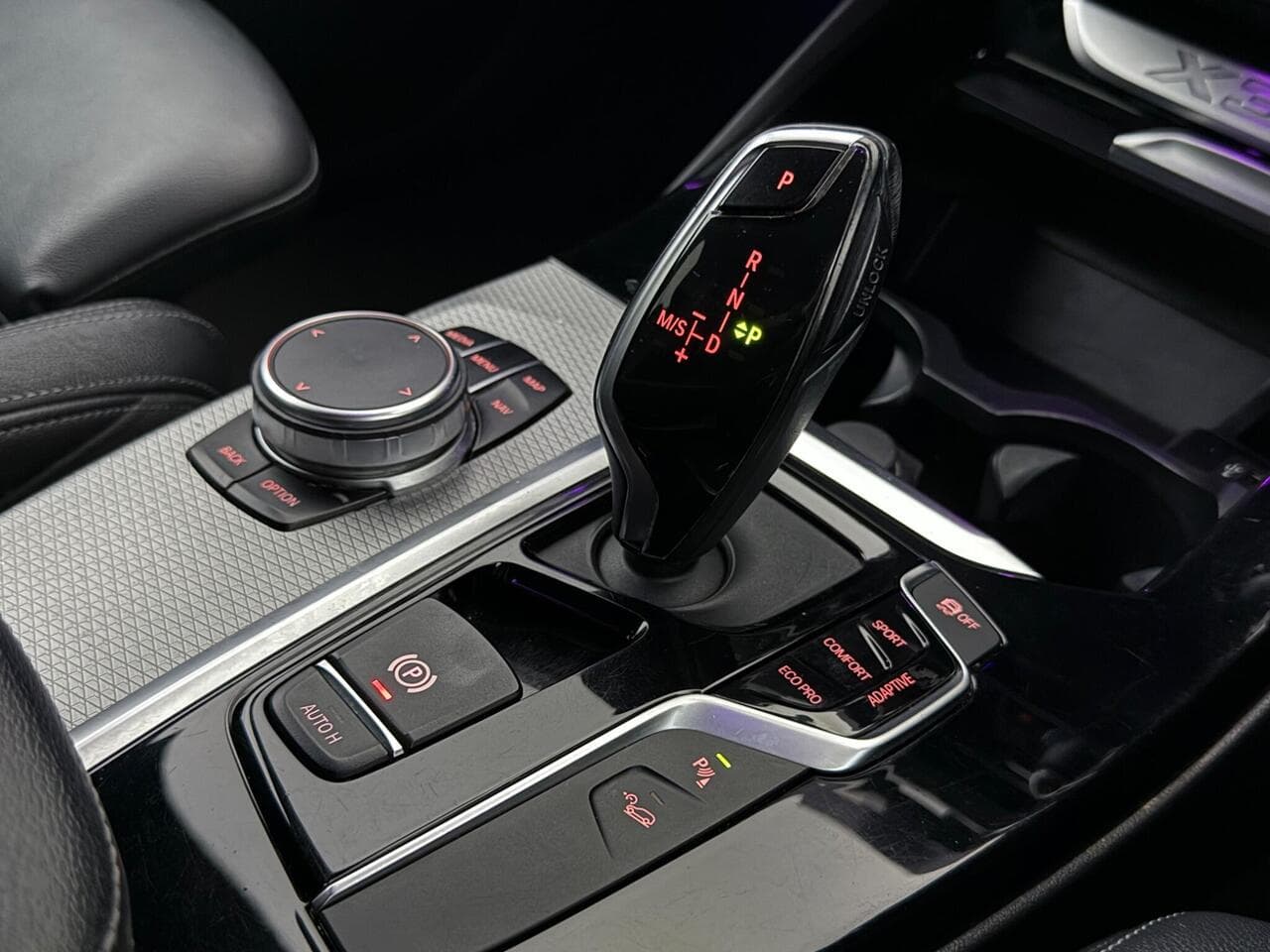 BMW X3 thumbnail Interior Front