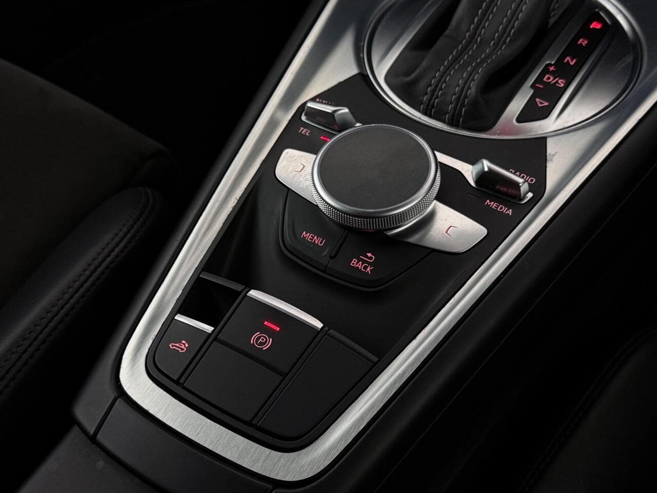 Audi TT thumbnail Misc Controls
