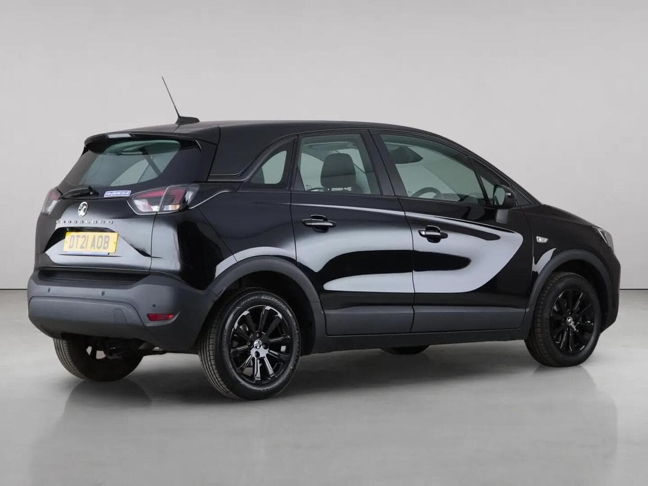 Vauxhall Crossland thumbnail Side Right
