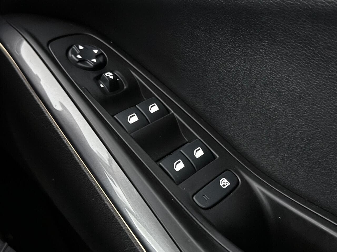 Vauxhall Grandland X thumbnail Inconclusive