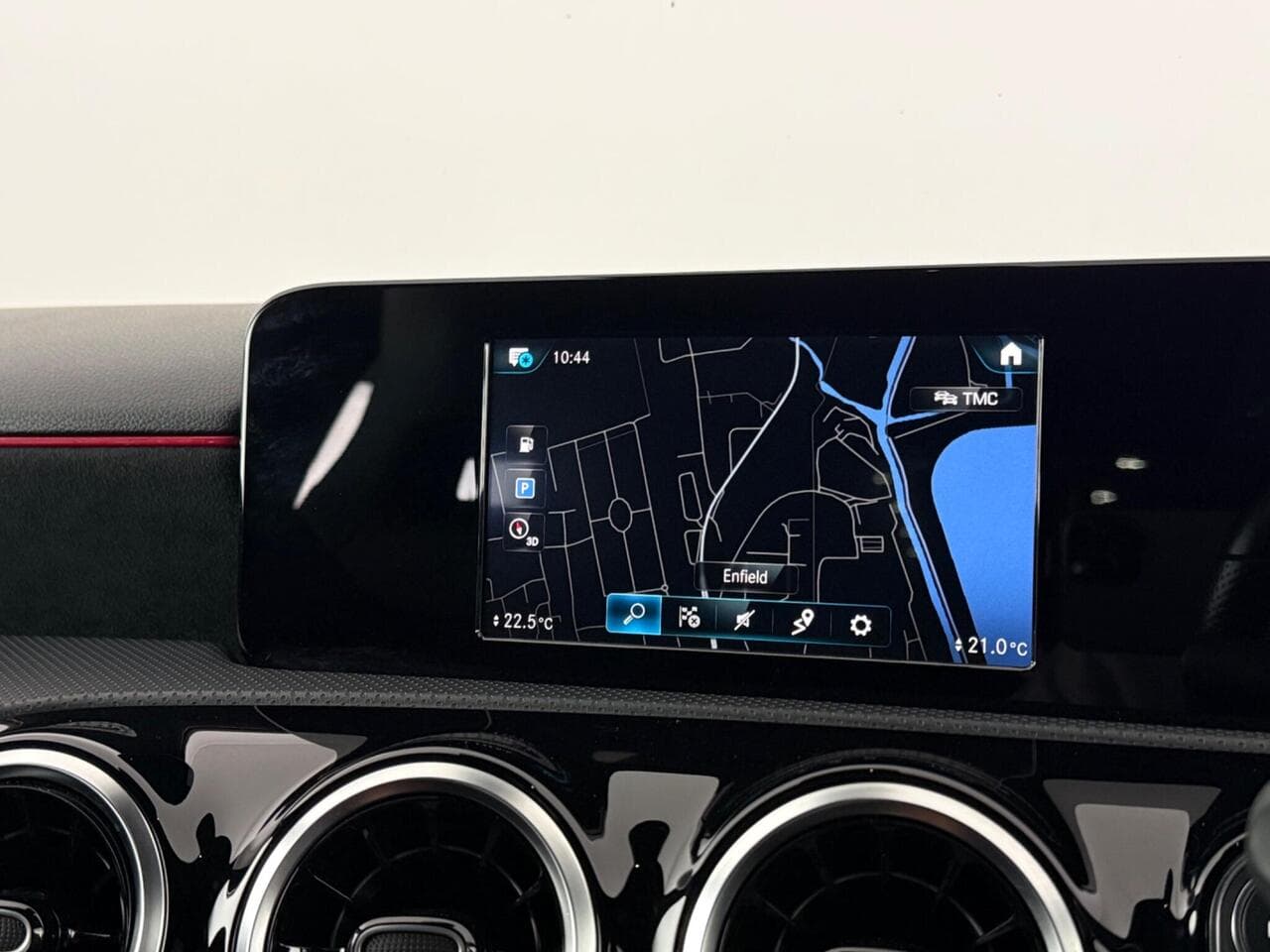 Mercedes-Benz A Class thumbnail Infotainment System