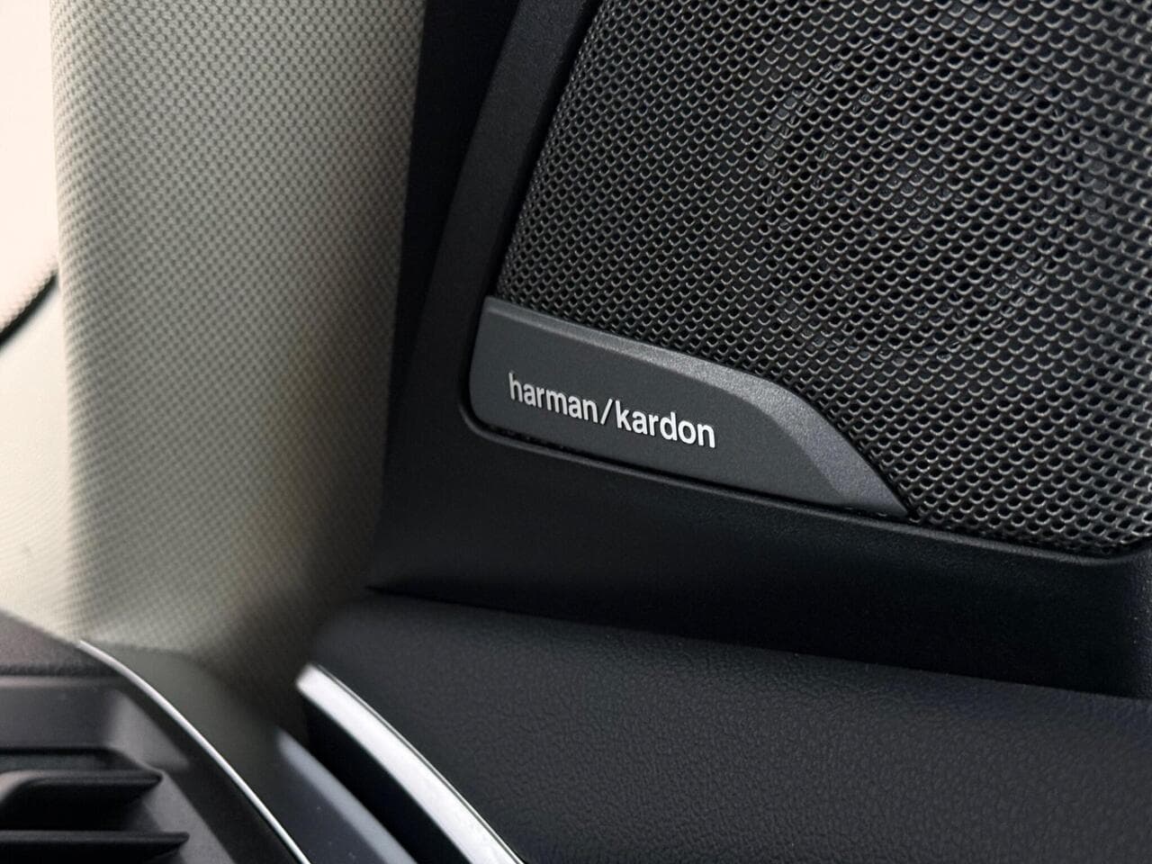BMW X3 thumbnail Misc Controls