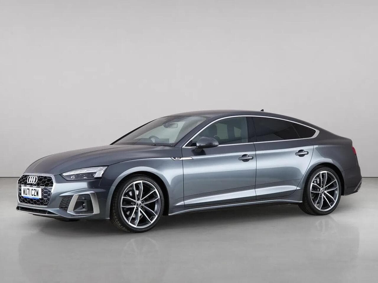 Audi A5 thumbnail Front Left