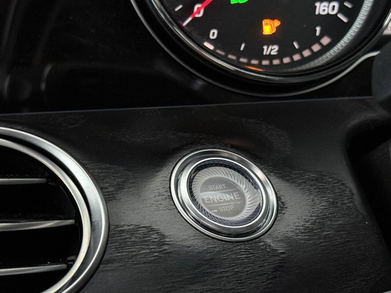 Mercedes-Benz E Class thumbnail Misc Controls