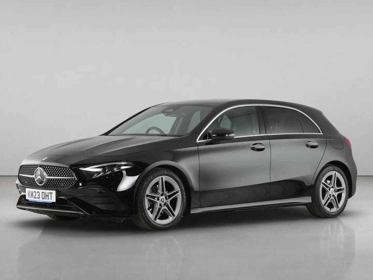 Mercedes-Benz A Class thumbnail Front Left