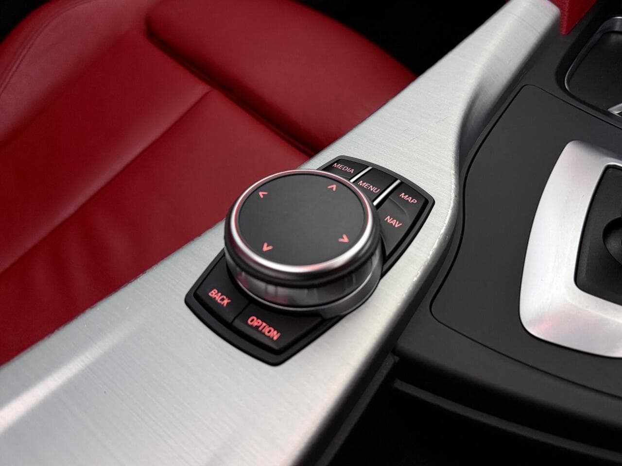 BMW 4 Series Gran Coupe thumbnail Misc Controls