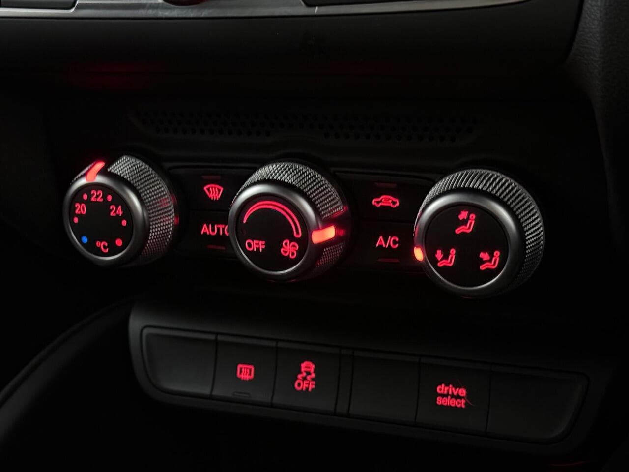 Audi S1 thumbnail Interior Front